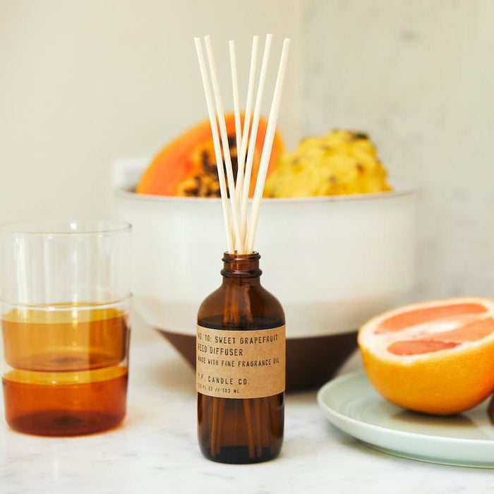 P.F. CANDLE & CO. REED DIFFUSER NO.10 SWEET GRAPEFRUIT